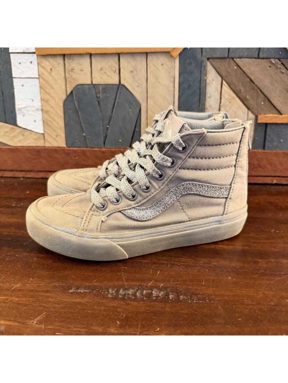 Vans Kids Sk8-Hi Zip "Glitter Outsole" Silver Grey Sneakers Size 13.5